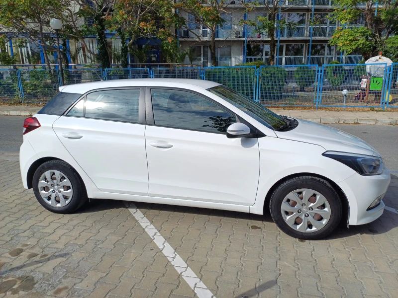 Hyundai I20, снимка 4 - Автомобили и джипове - 48758239