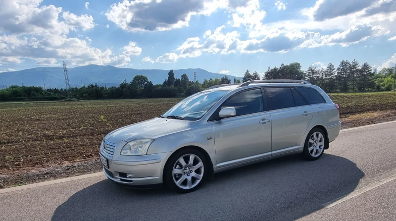 Toyota Avensis, снимка 4 - Автомобили и джипове - 49589895