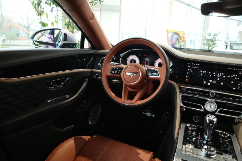 Bentley Flying Spur V8 HYBRID MULLINER NAIM PANO, снимка 12 - Автомобили и джипове - 51508973