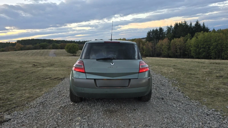 Renault Megane 2.0 16v, снимка 5 - Автомобили и джипове - 52027827