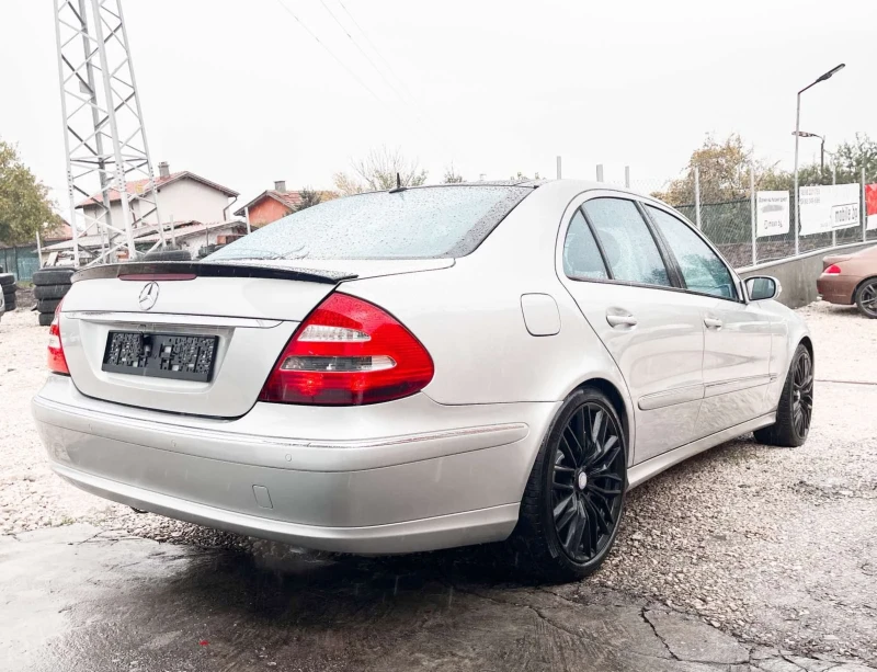 Mercedes-Benz E 320 3.2cdi 204kc avangarde panorama , снимка 8 - Автомобили и джипове - 52639194