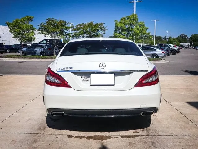 Mercedes-Benz CLS 550  - изображение 5