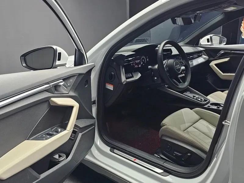 Audi A3 40 Tfsi Premium, снимка 10 - Автомобили и джипове - 55184145