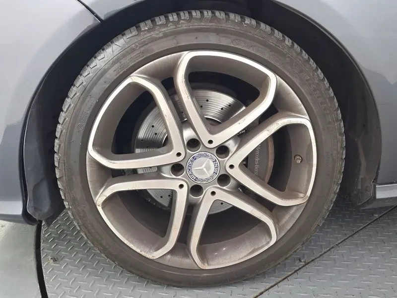Mercedes-Benz E 250 4MATIC AVANTGARDE, снимка 5 - Автомобили и джипове - 55719686