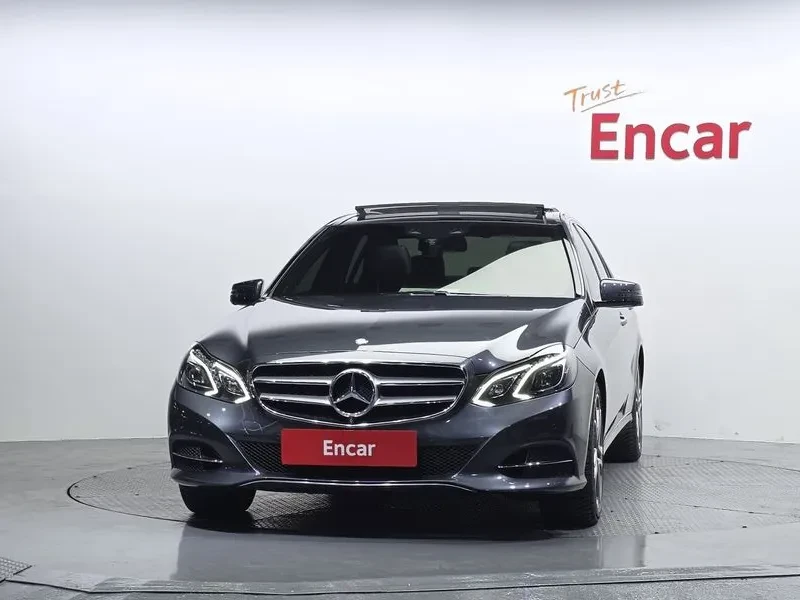 Mercedes-Benz E 250 4MATIC AVANTGARDE, снимка 3 - Автомобили и джипове - 55719686