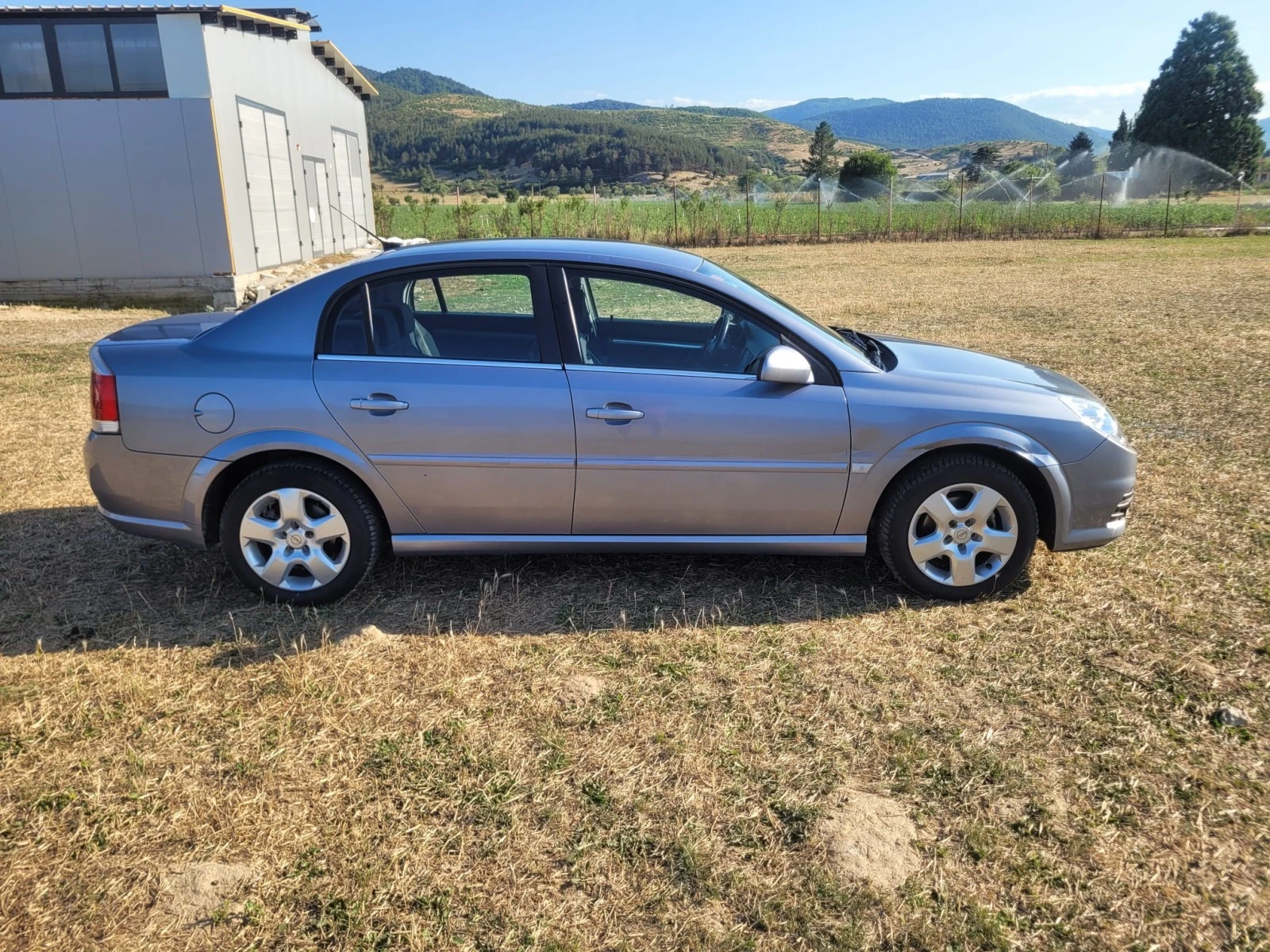 Opel Vectra 1.9CDTI Facelift - изображение 3