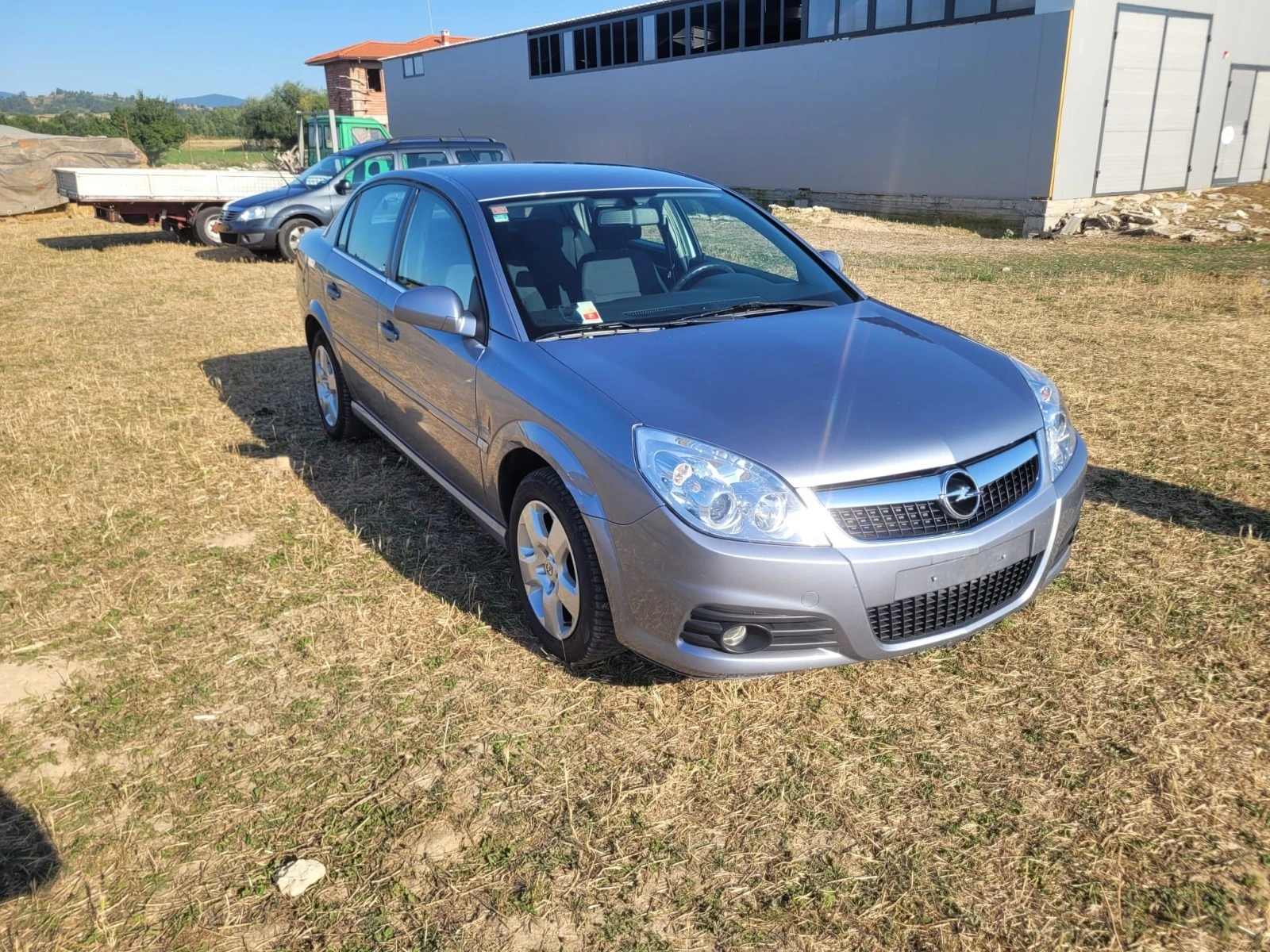 Opel Vectra 1.9CDTI Facelift - изображение 2