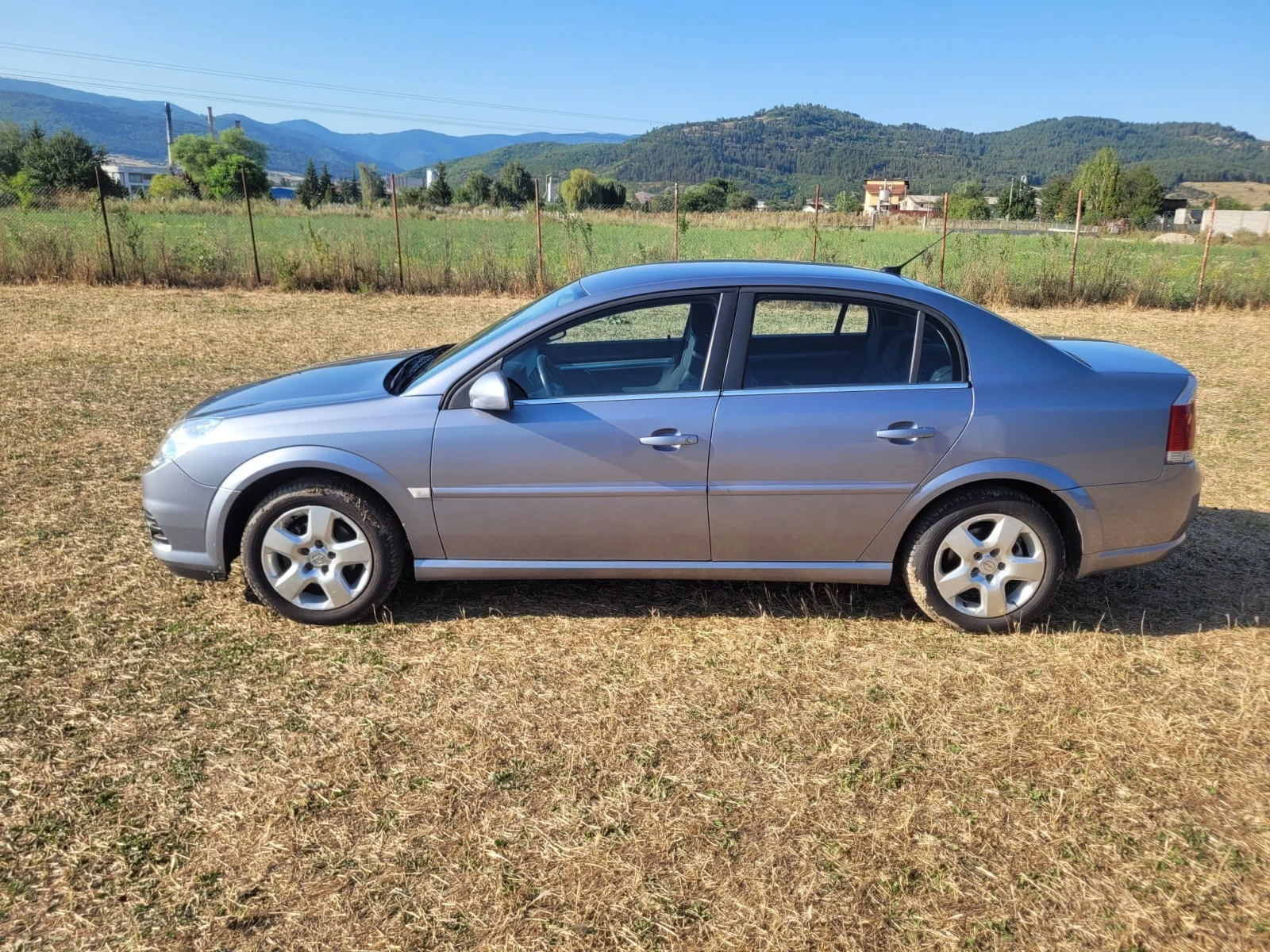 Opel Vectra 1.9CDTI Facelift - изображение 9