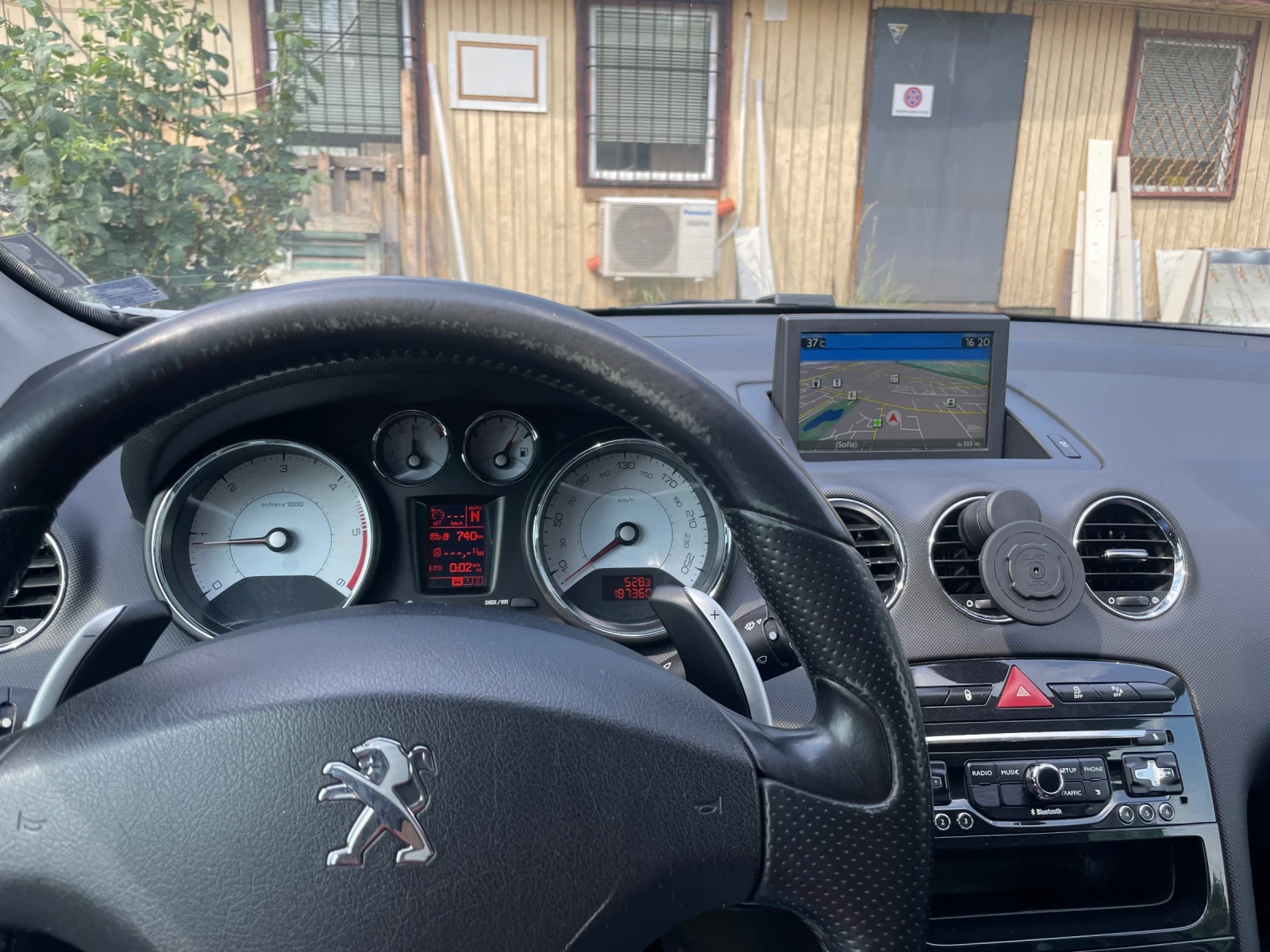 Peugeot 308 SW 1.6 HDI 115 - изображение 7