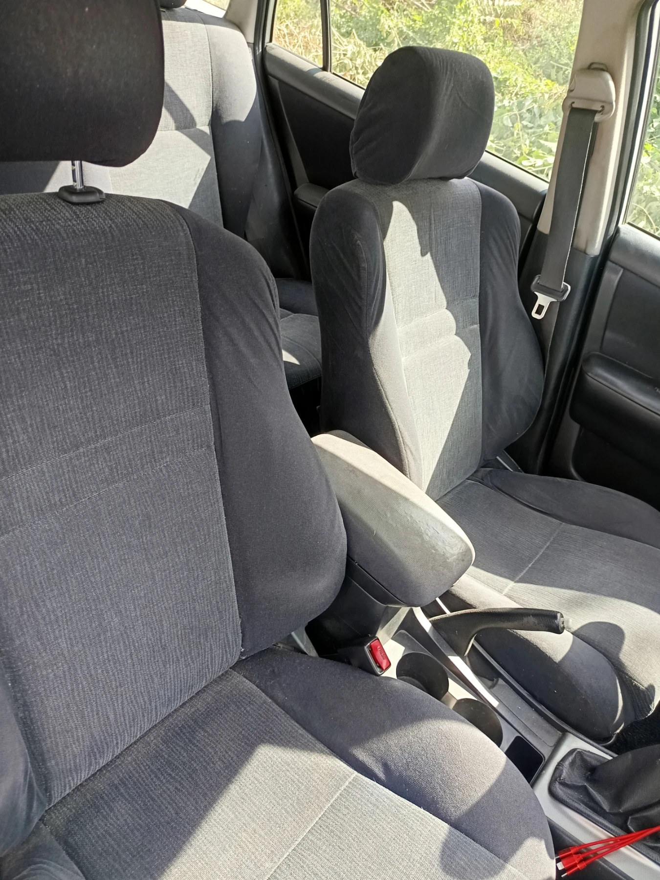 Toyota Corolla Комби - изображение 6