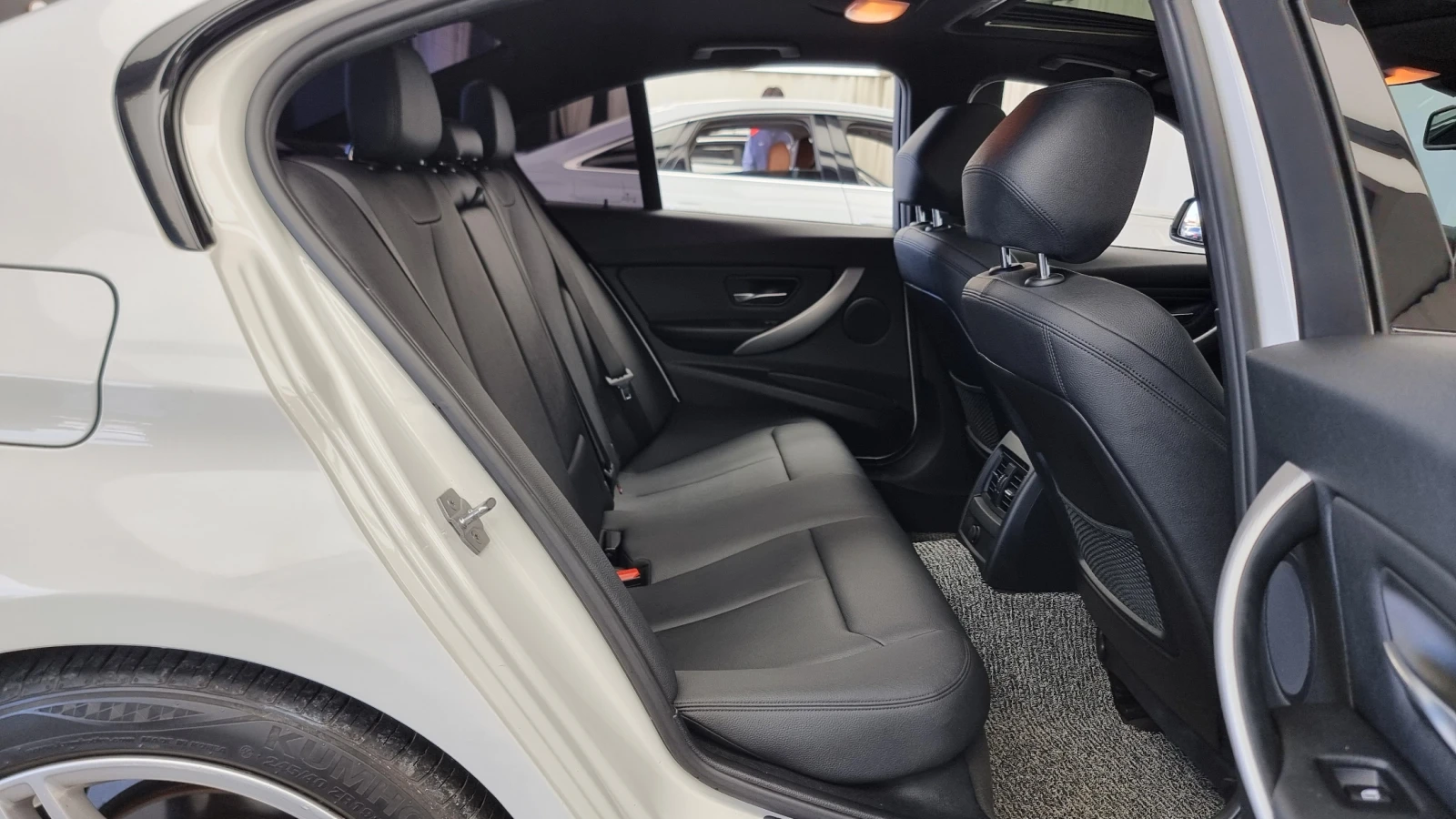 BMW 320 M-Performance EDITION autogeorge.com | Mobile.bg � ����������� 12