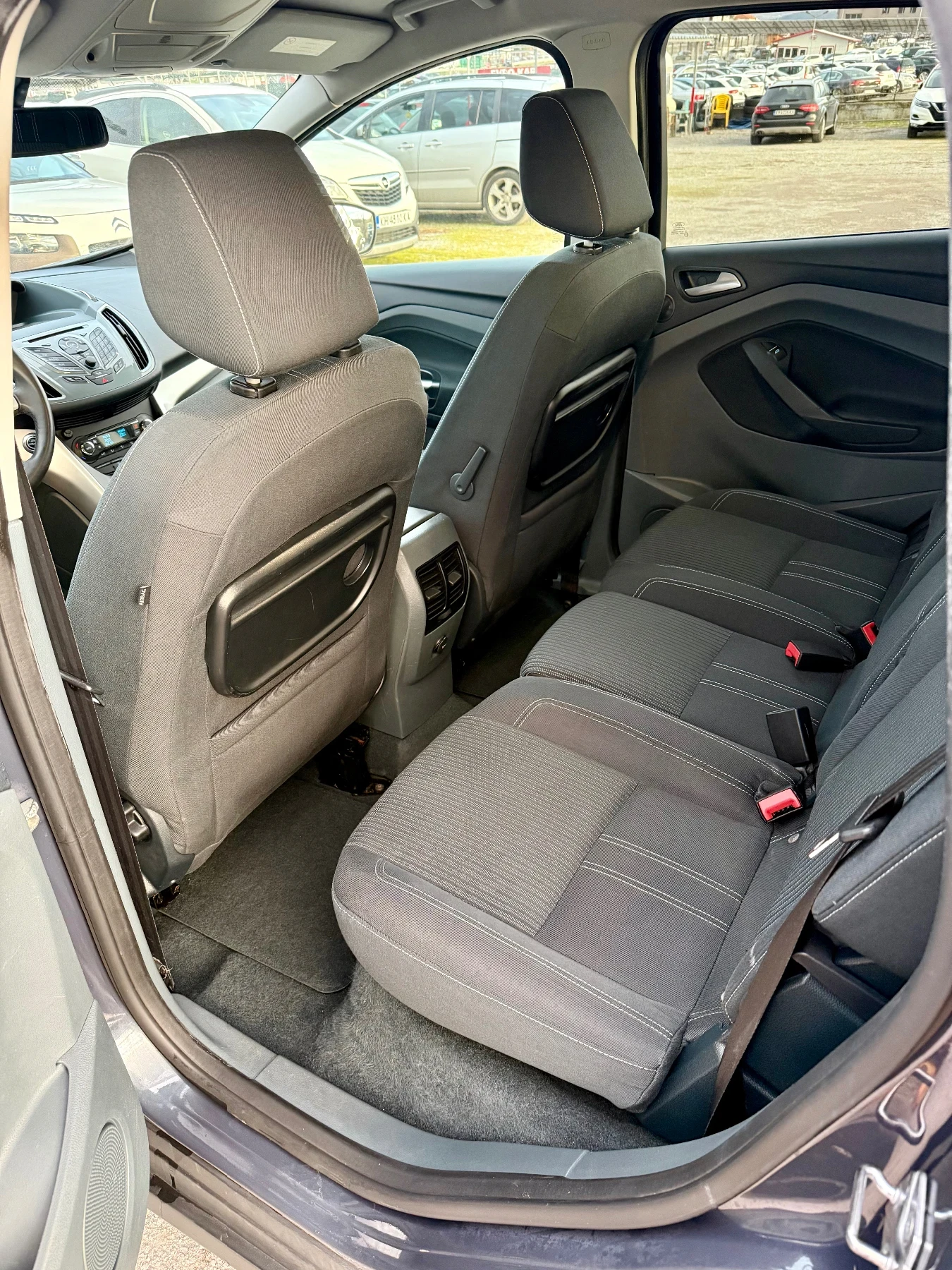 Ford C-max 1.6 D 116 k.c. Titanium  - изображение 9