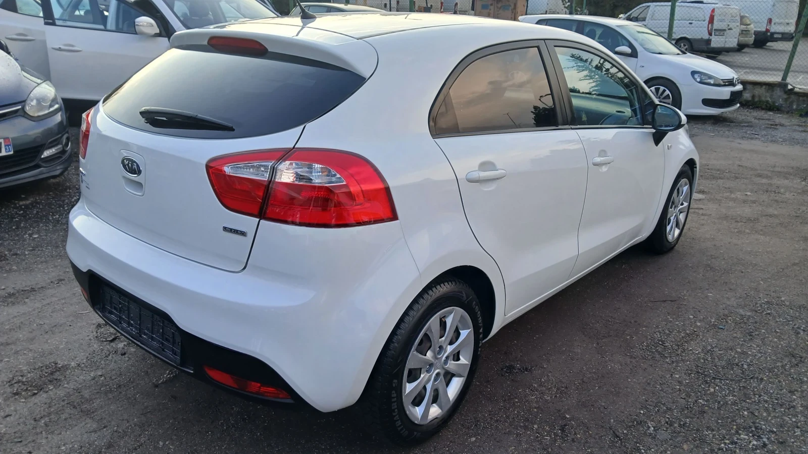 Kia Rio 1, 4 crdi, снимка 4 - Автомобили и джипове - 53755168
