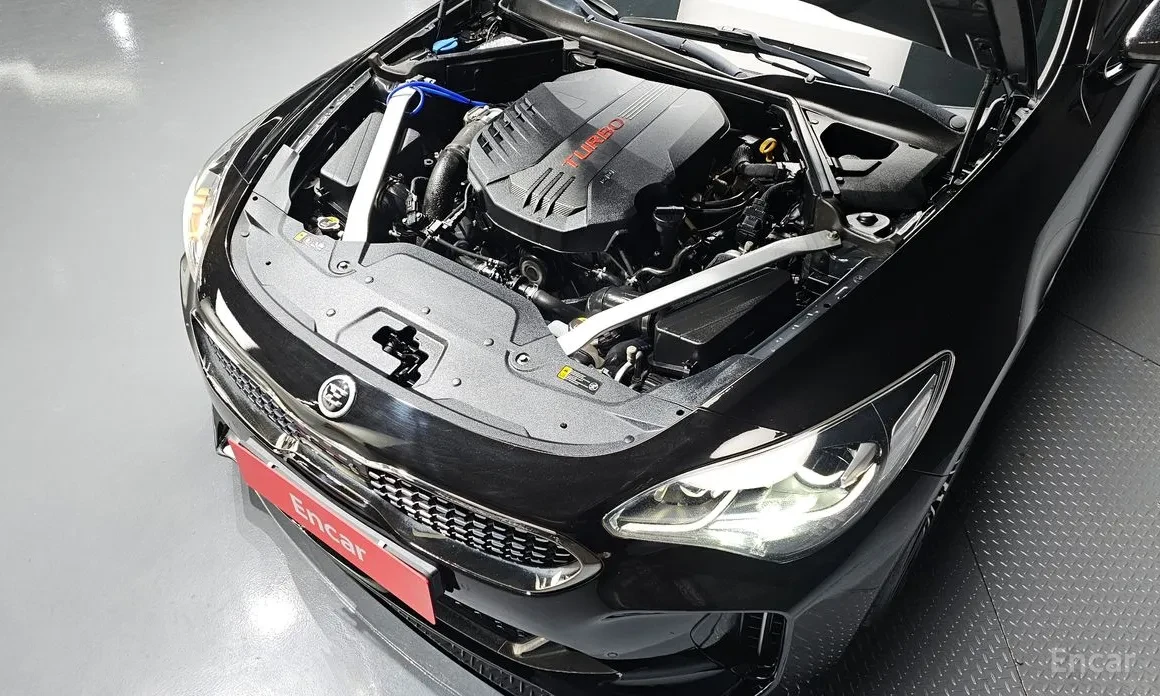 Kia Stinger 3.3 | ОБДУХ | 360 CAM | HEAD UP | H&K AUDIO, снимка 5 - Автомобили и джипове - 54123154