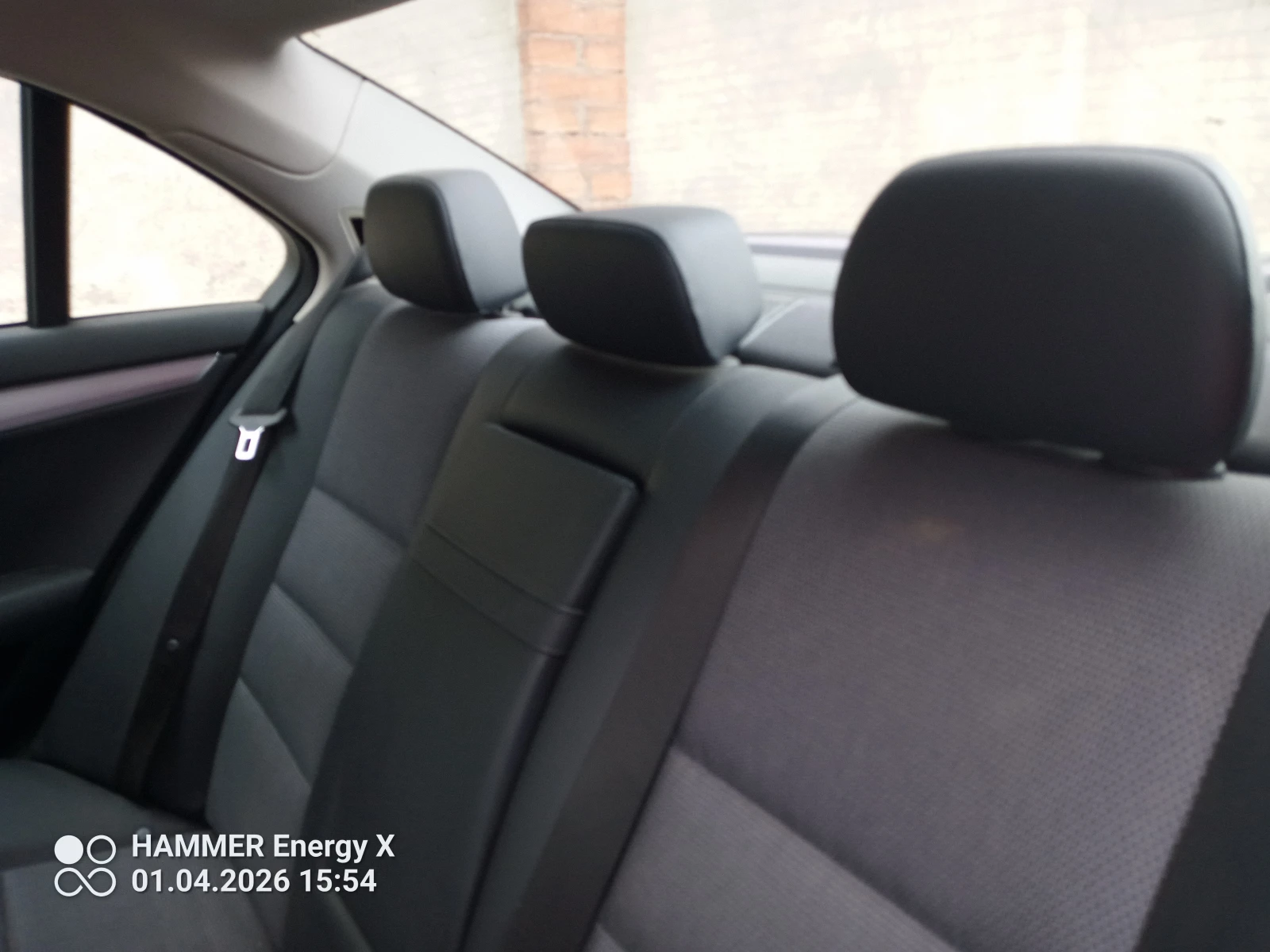Mercedes-Benz C 320 4MATIC, снимка 8 - Автомобили и джипове - 54727784