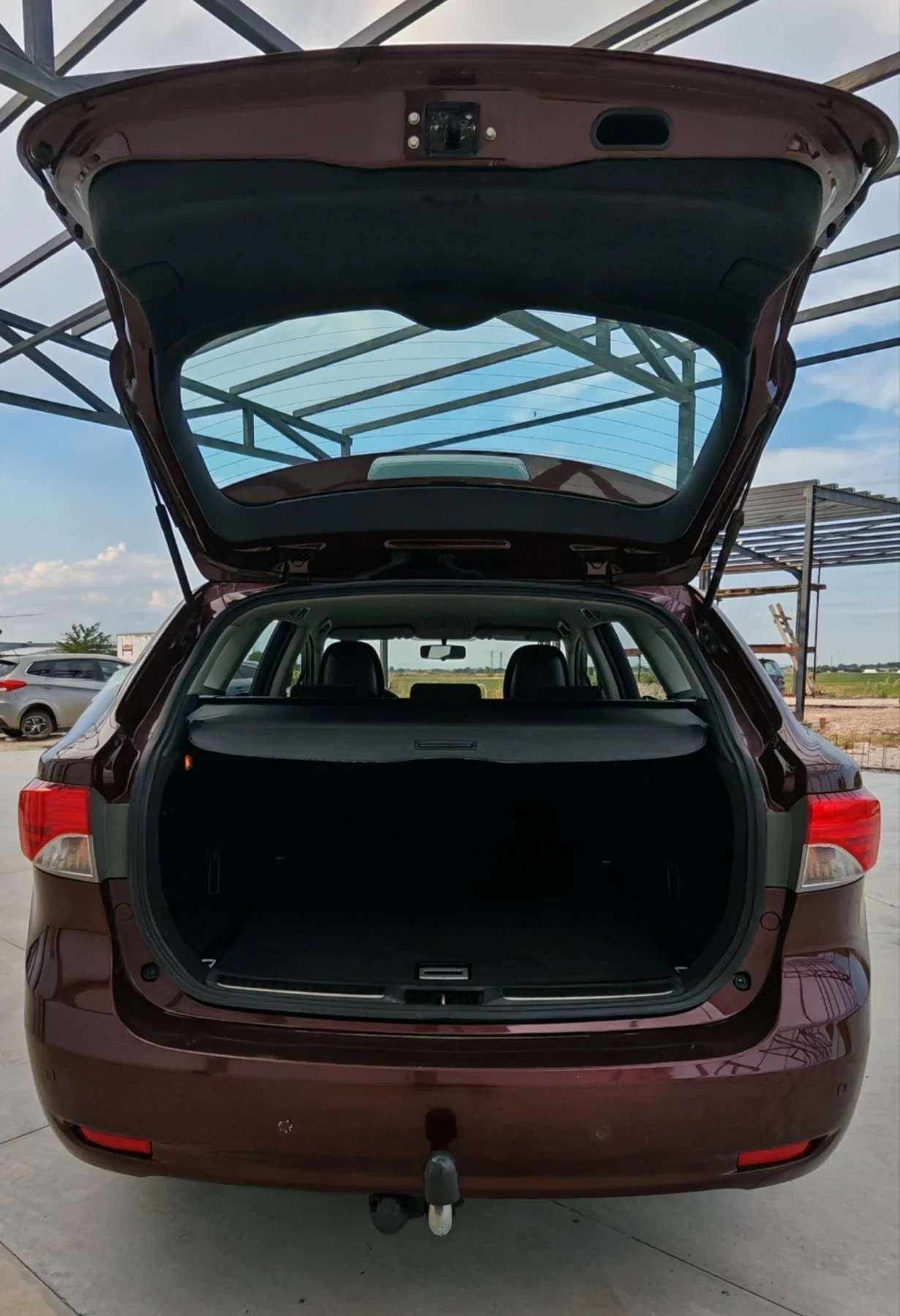 Toyota Avensis 2.0D4D Facelift* ISOFIX* LED* КЛИМАТИК* AUX/USB, снимка 6 - Автомобили и джипове - 55003875