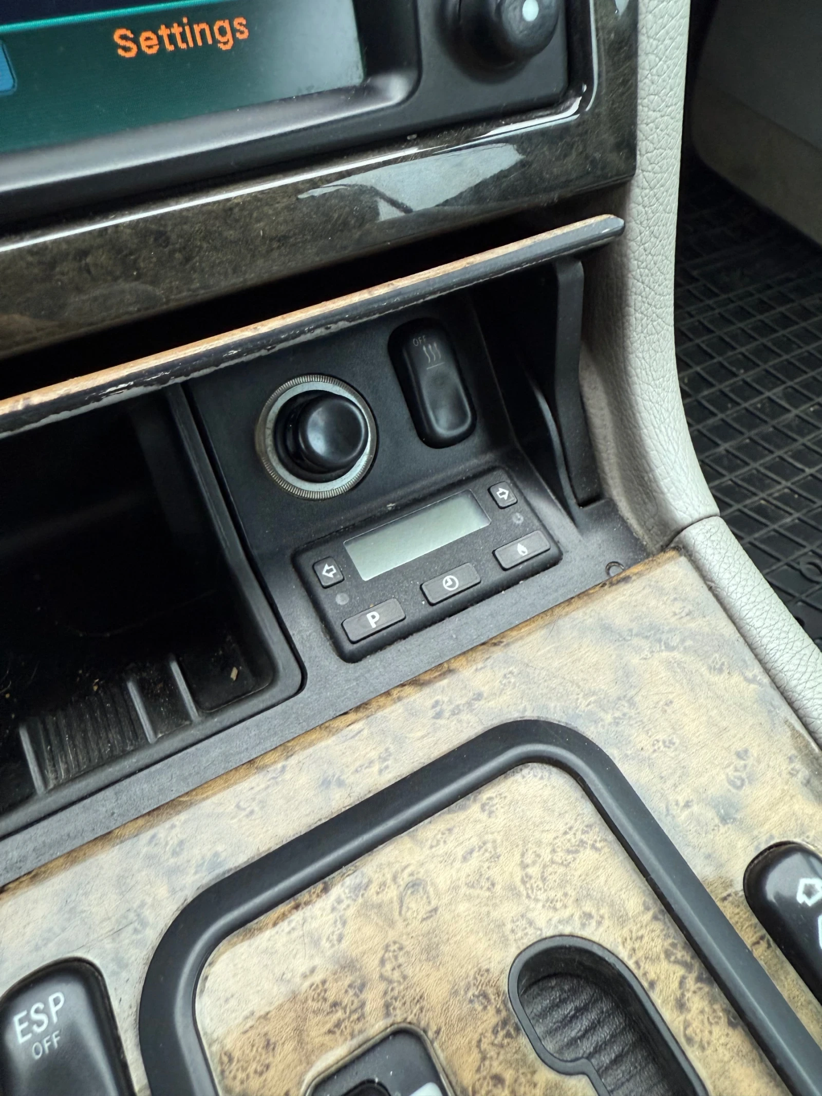 Mercedes-Benz E 320 3.2 , снимка 9 - Автомобили и джипове - 55085818