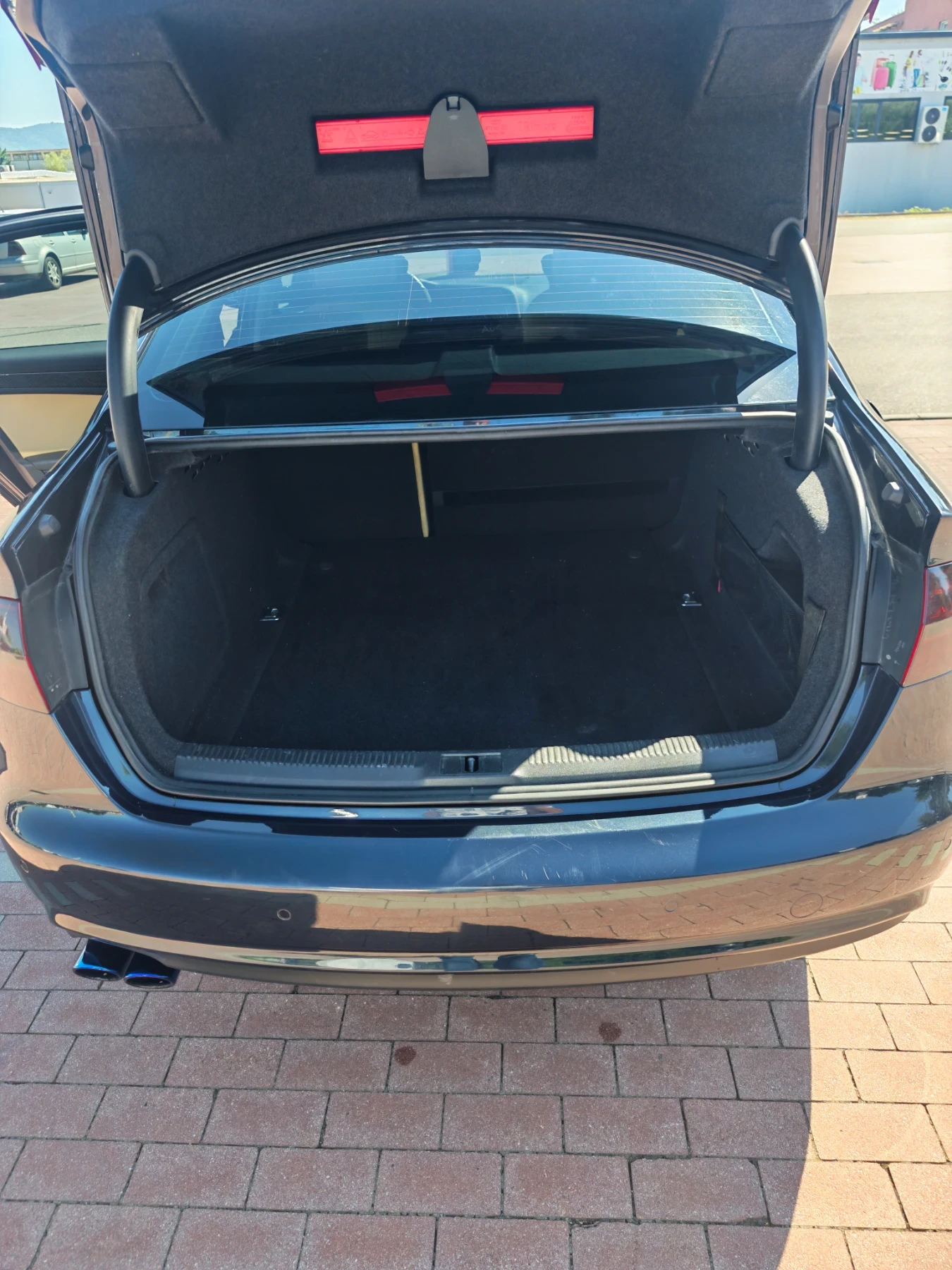 Audi A4 B8.5 / 1.8 TFSI / Facelift , снимка 4 - Автомобили и джипове - 55492499