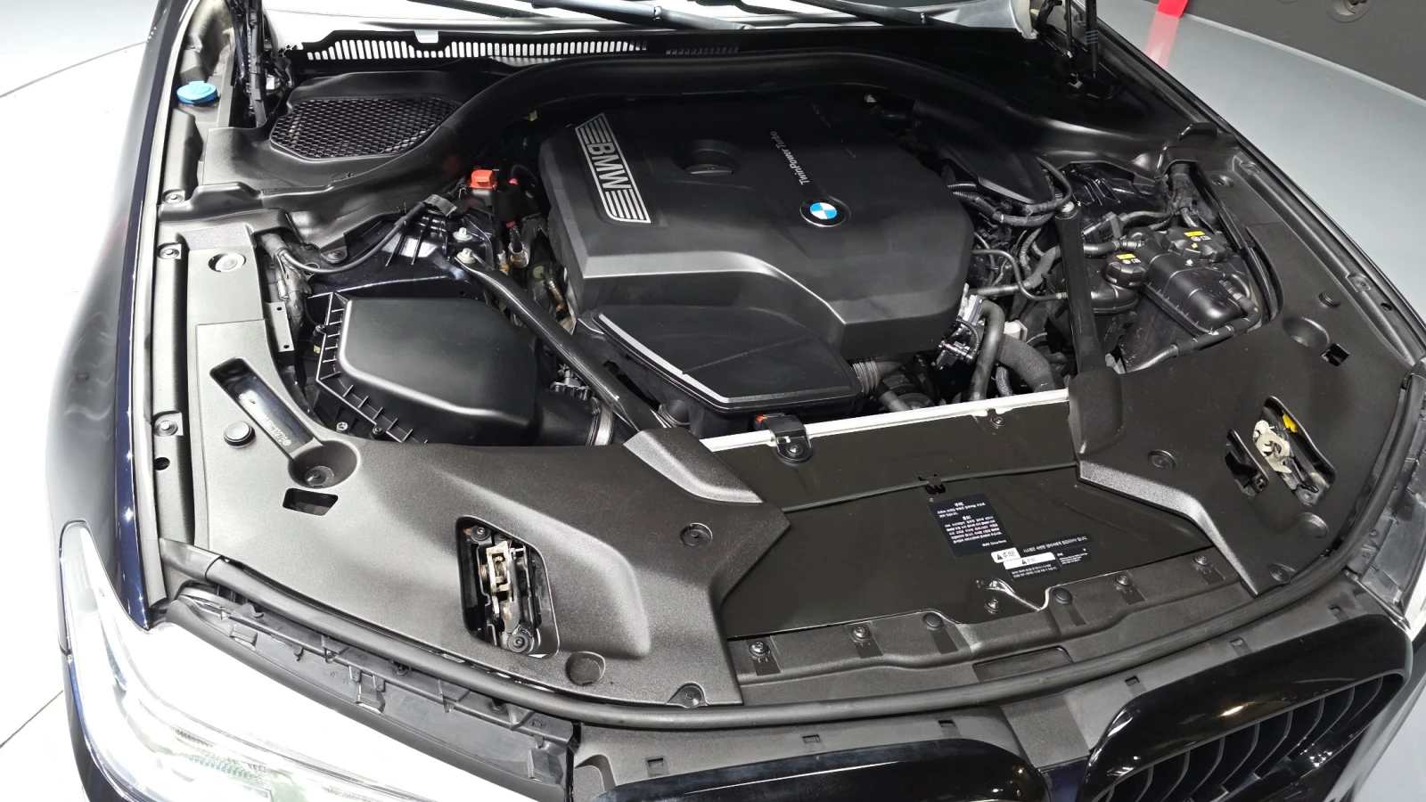 BMW 530 530i xDrive M Sport Plus, снимка 8 - Автомобили и джипове - 55739282