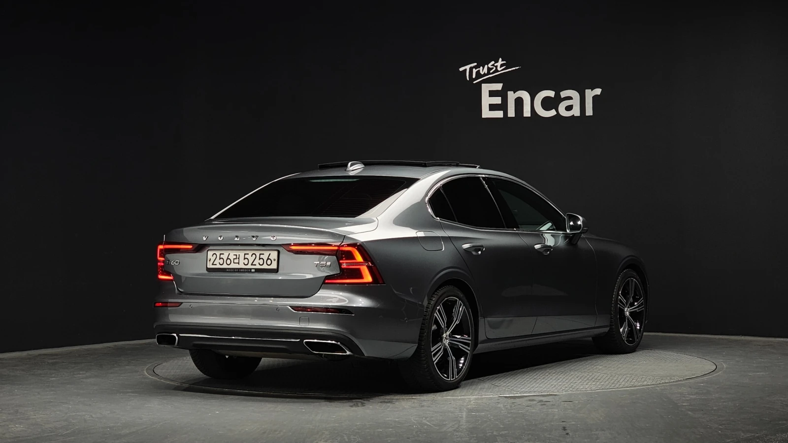 Volvo S60 2.0 T5 Inscription , снимка 2 - Автомобили и джипове - 55824464