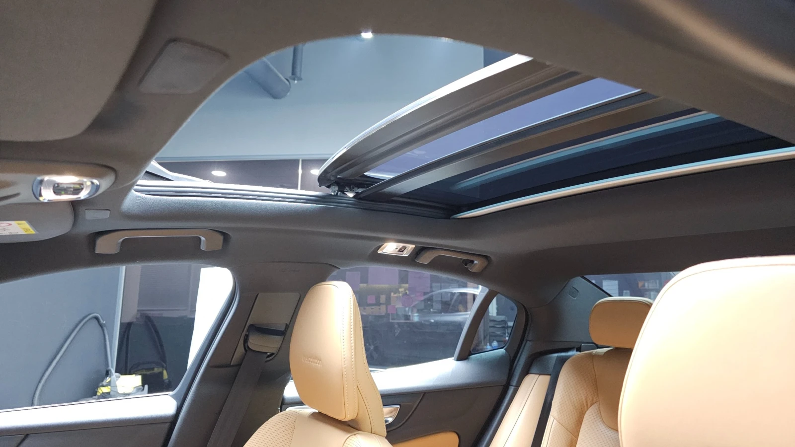 Volvo S60 2.0 T5 Inscription , снимка 16 - Автомобили и джипове - 55824464