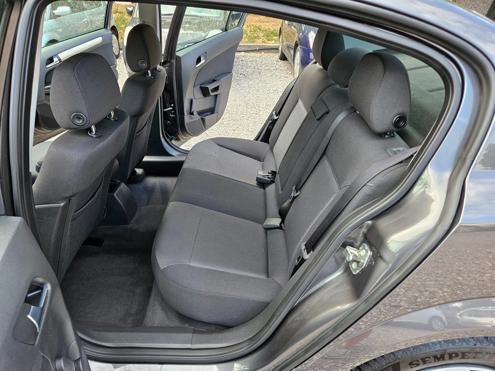 Opel Astra 1.6 бензин 115кс., снимка 10 - Автомобили и джипове - 55825353