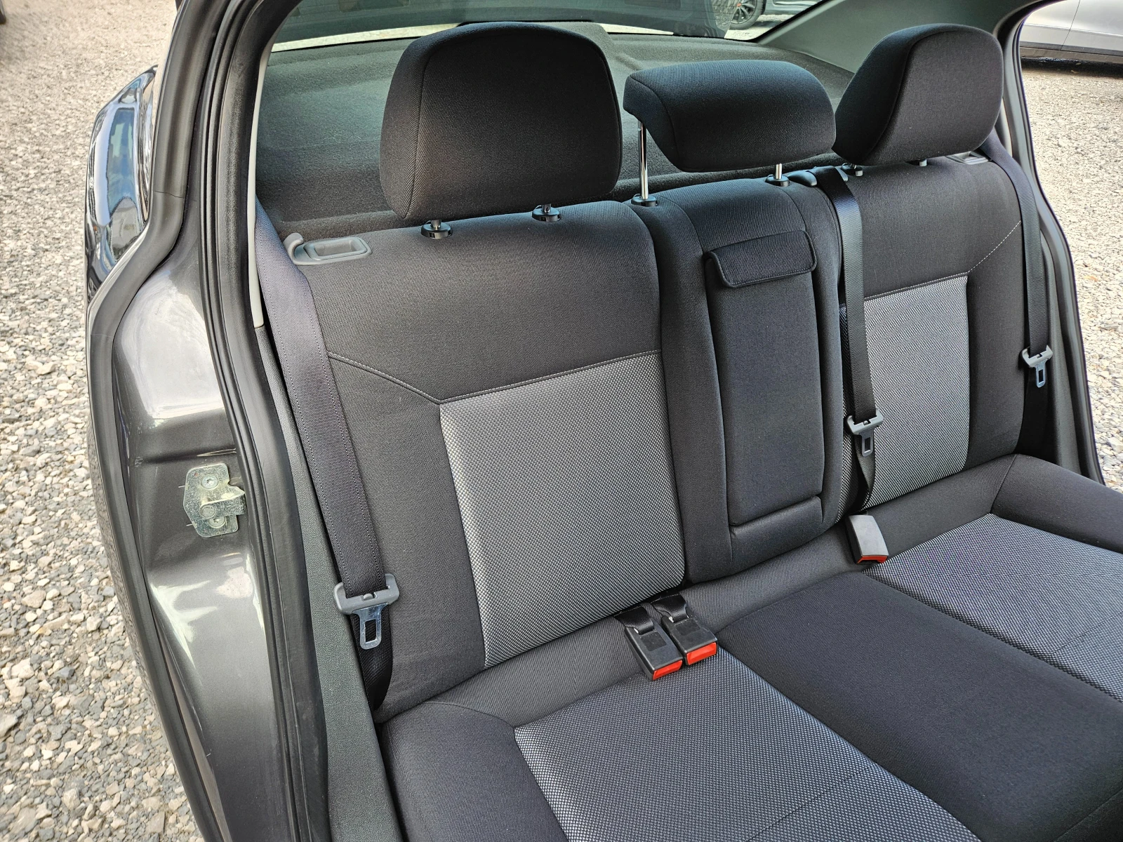 Opel Astra 1.6 бензин 115кс., снимка 14 - Автомобили и джипове - 55825353