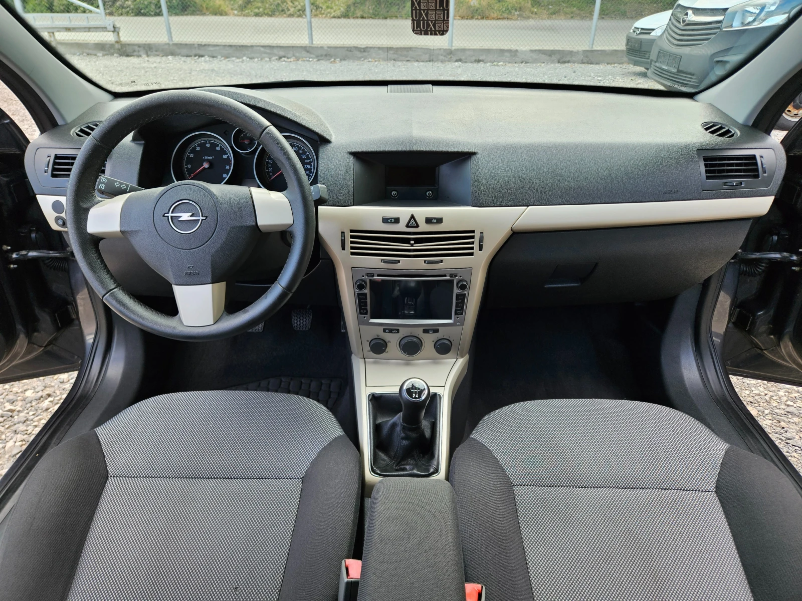 Opel Astra 1.6 бензин 115кс., снимка 16 - Автомобили и джипове - 55825353