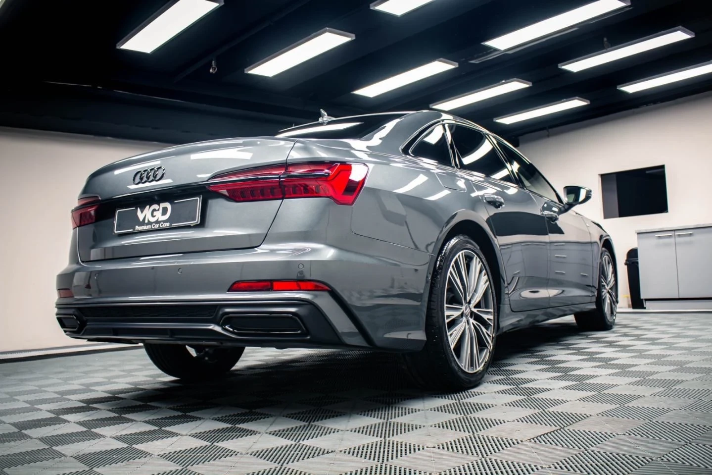 Audi A6 Готов Лизинг FULL, снимка 8 - Автомобили и джипове - 56196258