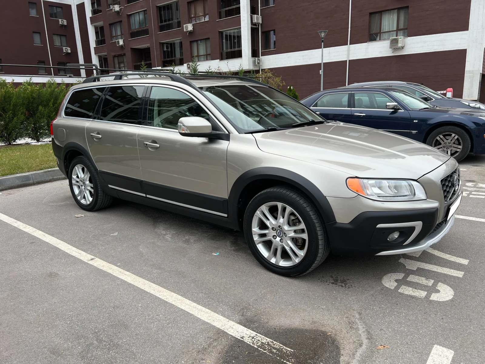 Volvo Xc70 2, 5 турбо, снимка 2 - Автомобили и джипове - 56300320