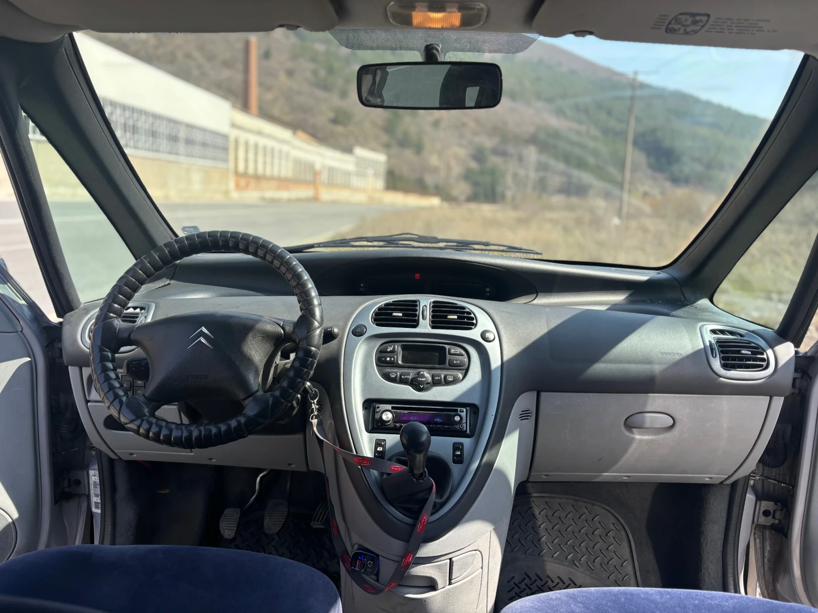 Citroen Xsara picasso, снимка 12 - Автомобили и джипове - 56637168