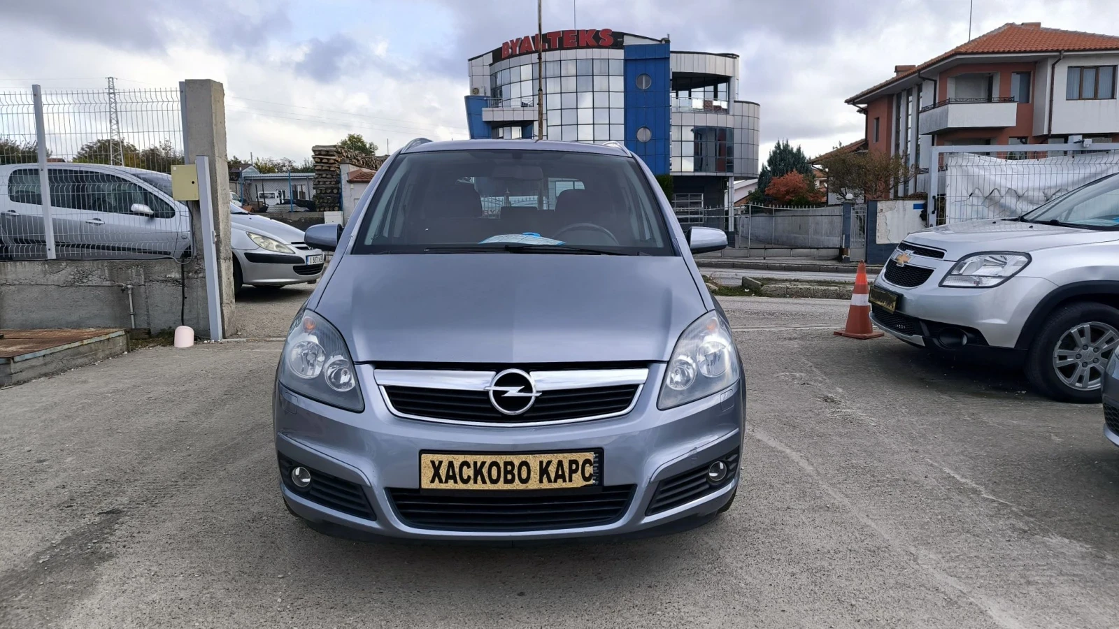 Opel Zafira 1.8i, снимка 2 - Автомобили и джипове - 56658976