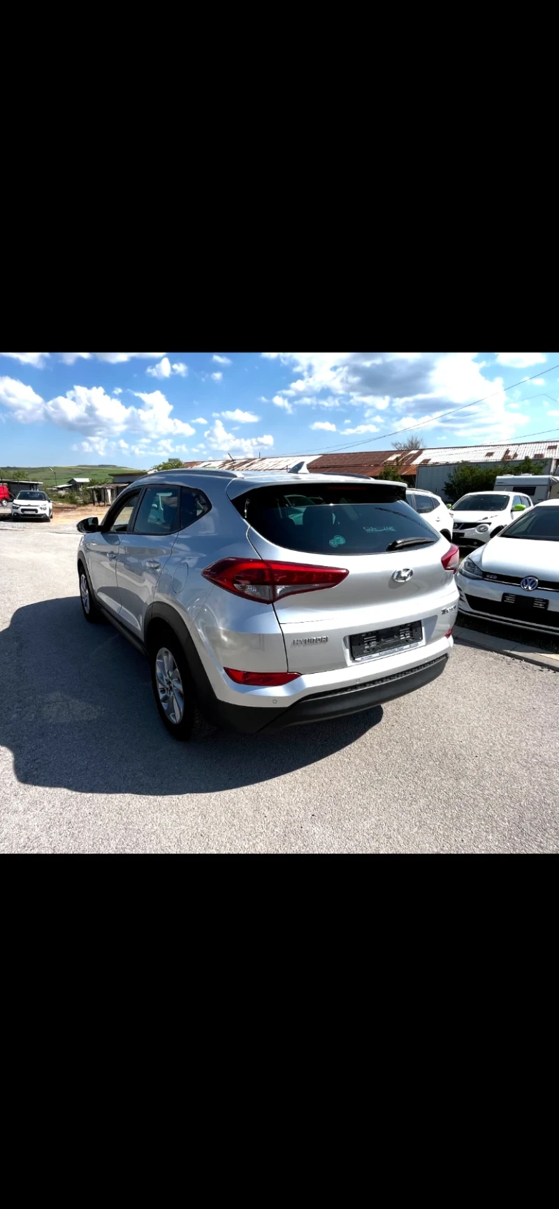 Hyundai Tucson 1.7  CRDI, снимка 3 - Автомобили и джипове - 52355620