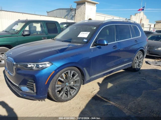 BMW X7 XDRIVE40I* ДИГИТАЛНО* ТАБЛО* ДИСТРОНИК* ОБДУХВАНЕ*, снимка 2 - Автомобили и джипове - 49015820