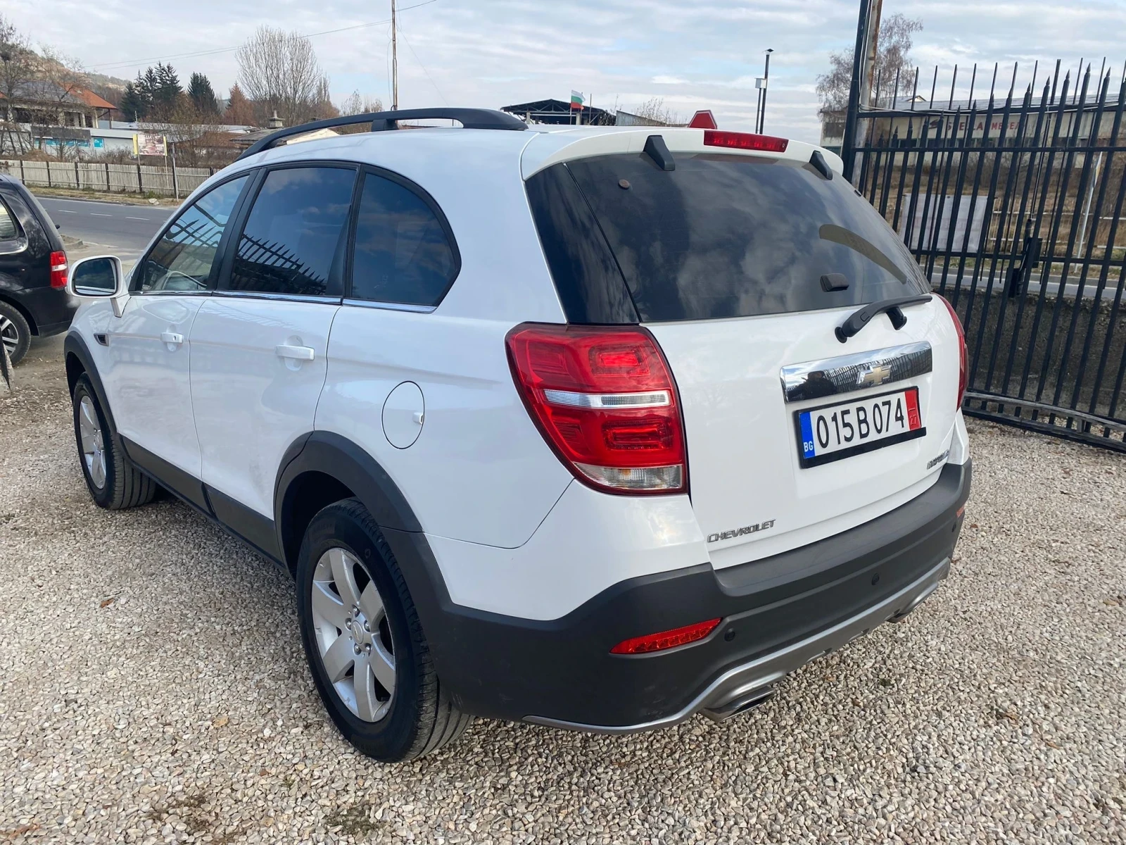 Chevrolet Captiva 2.2 Дизел, 4х4, Кожа, 139000 км., 7 места - изображение 7