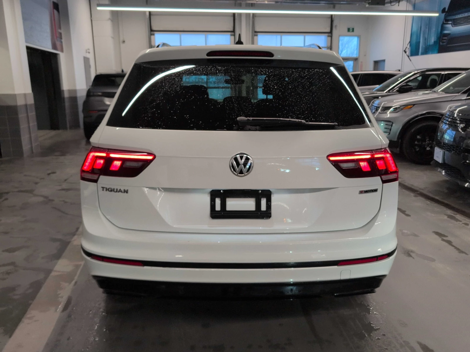VW Tiguan R* LINE* 4MOTION* ���������* �����* 360������* ��� | Mobile.bg � ����������� 5