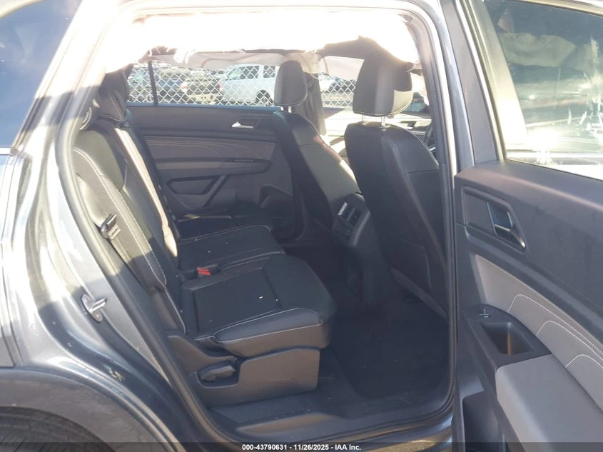 VW Atlas 2l Volkswagen Cross Sport 2.0T Se | Mobile.bg � ����������� 8