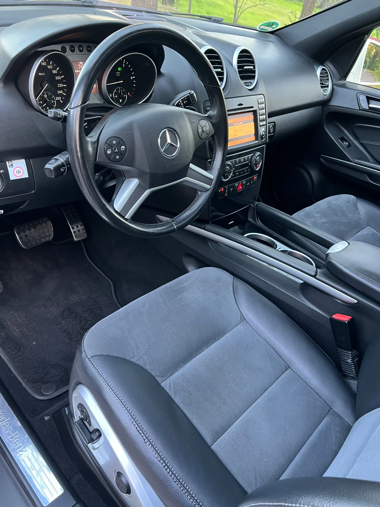 Mercedes-Benz ML 350 2хTV/ЛЮК/ПОДГРЕВ/МЕМОРИ/FACELIFT, снимка 10 - Автомобили и джипове - 54385185