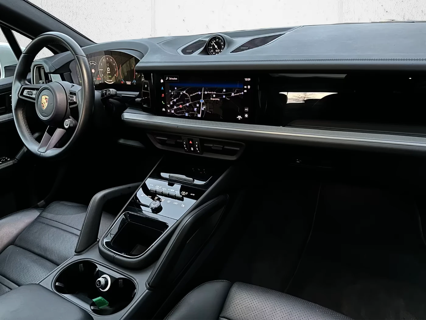 Porsche Cayenne E-HYBRID* PANO* BOSE* 360CAM* DISTR* MEMORY* KEYLE, снимка 14 - Автомобили и джипове - 54449810