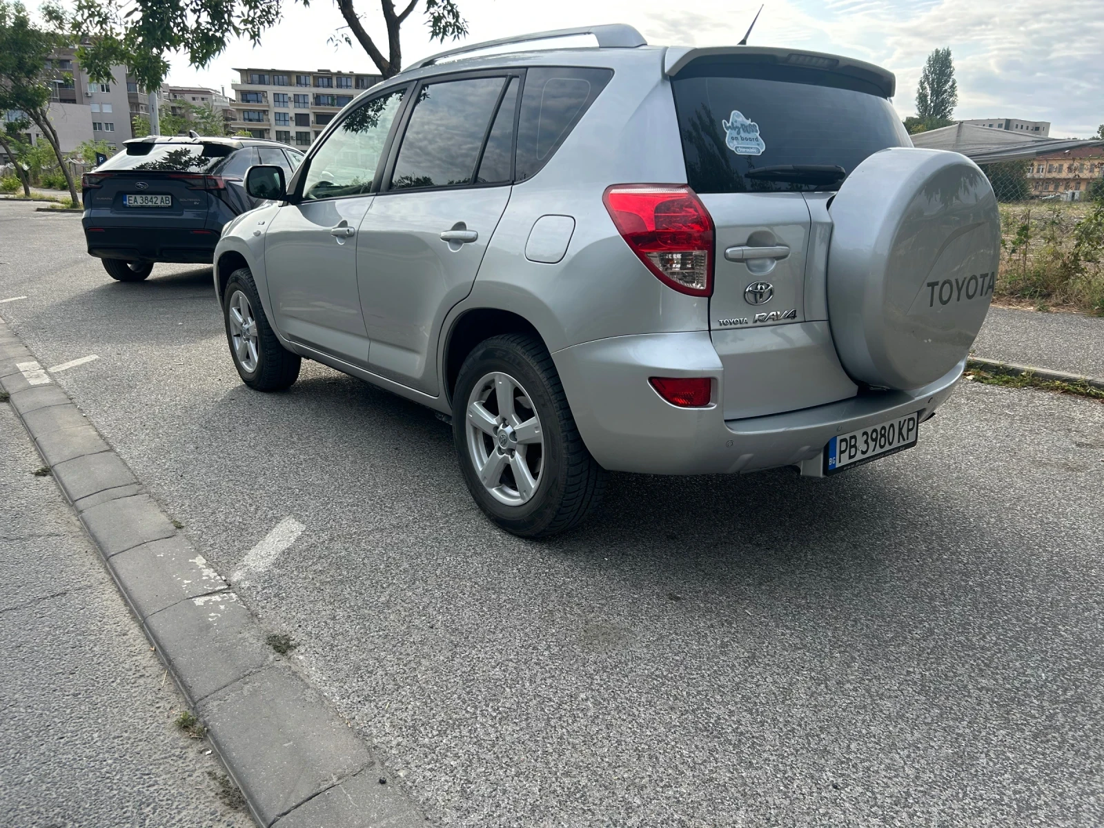 Toyota Rav4, снимка 3 - Автомобили и джипове - 55686397