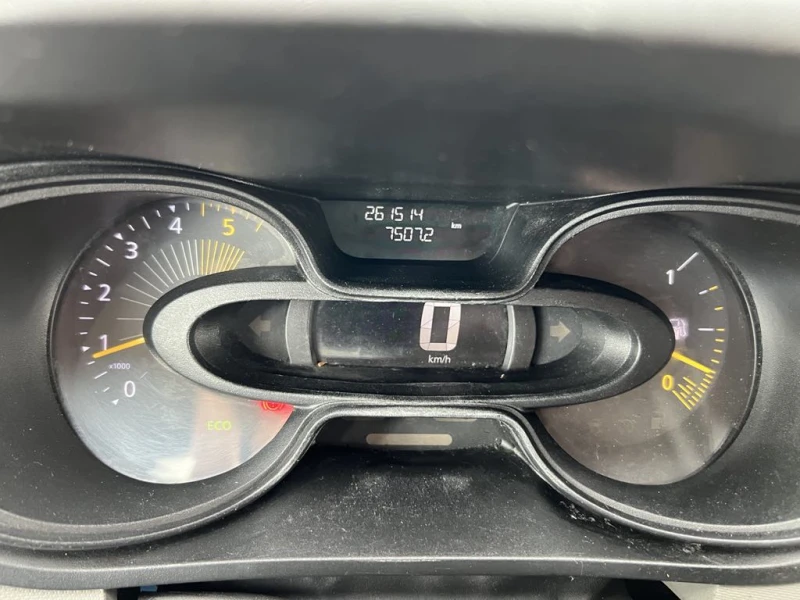 Renault Trafic 1.6DCI-120кс ХЛАДИЛЕН, снимка 16 - Бусове и автобуси - 52383592