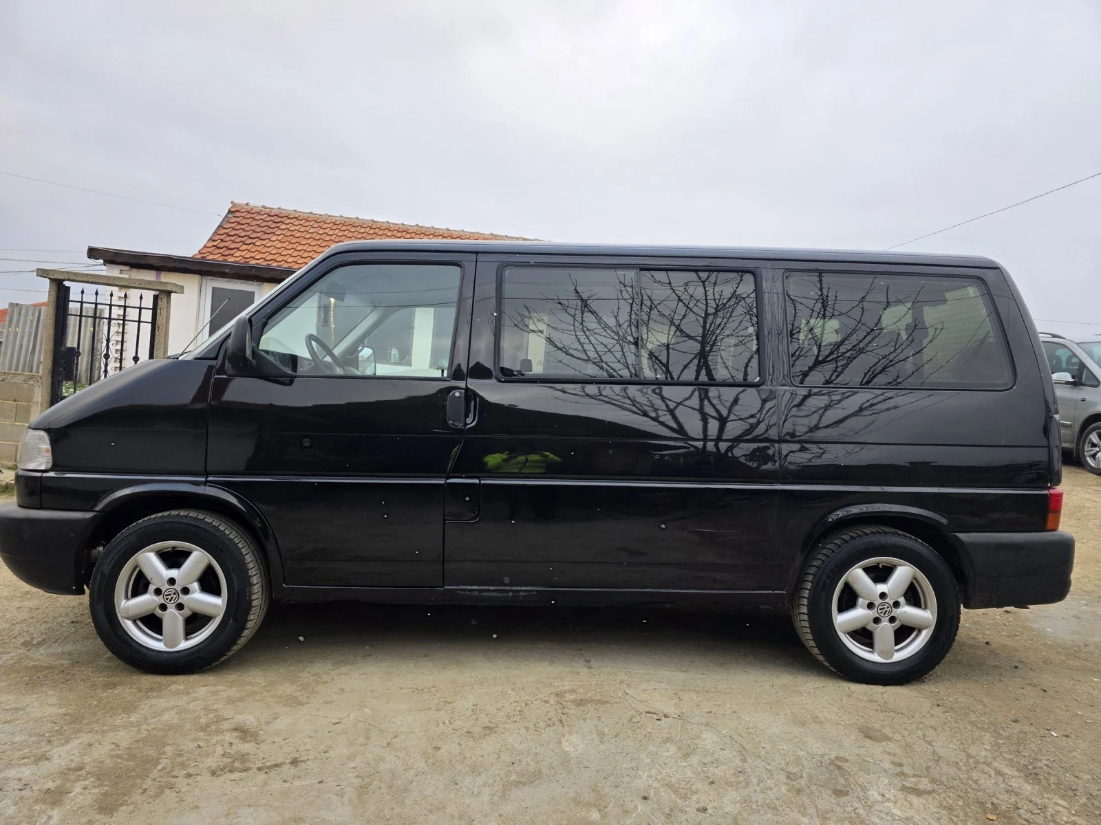 VW Transporter 2, 5TDI.102PS.KLIMATIK - изображение 5