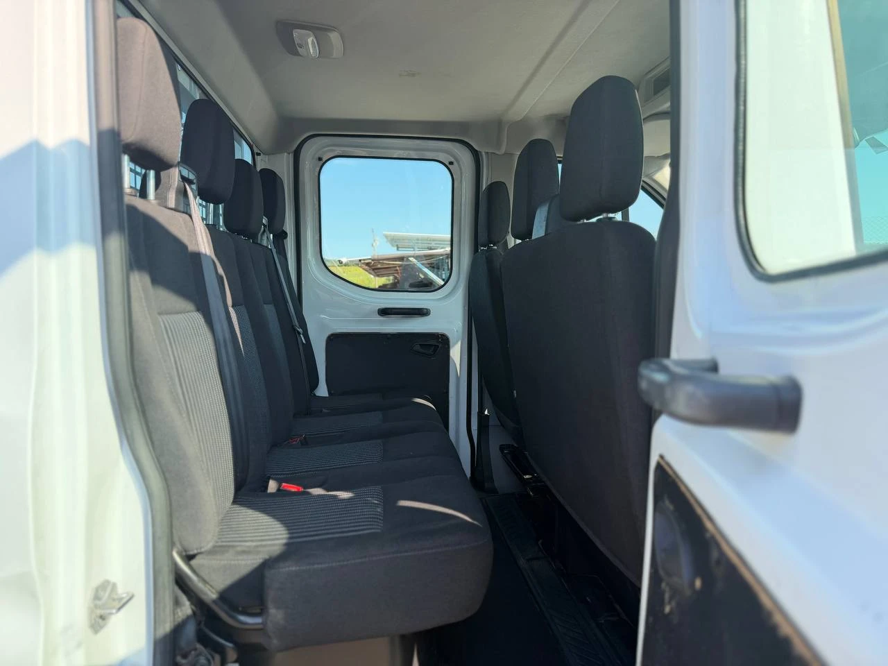 Ford Transit 2.0TDCi 7МЕСТА КЛИМА, снимка 12 - Бусове и автобуси - 55437178