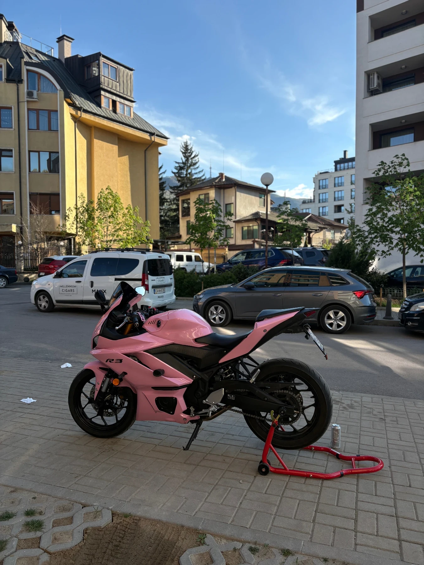 Yamaha R 3