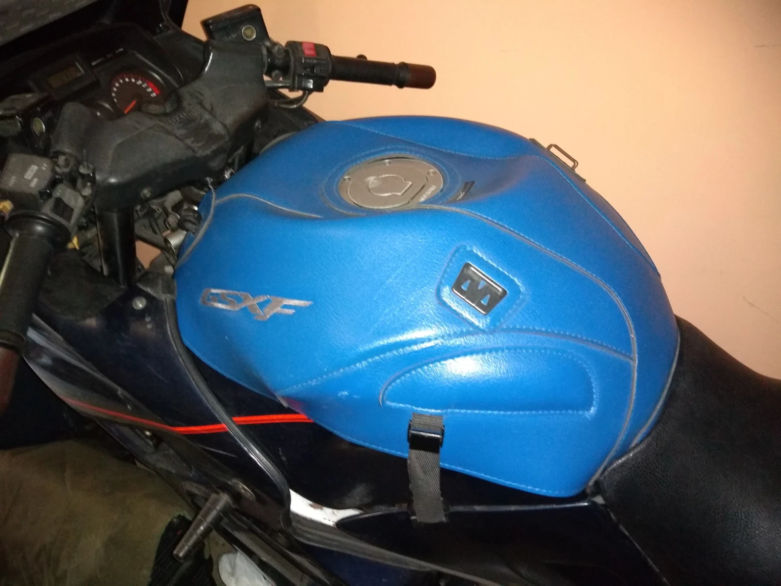 Suzuki Gsx Katana, снимка 6 - Мотоциклети и мототехника - 56340493