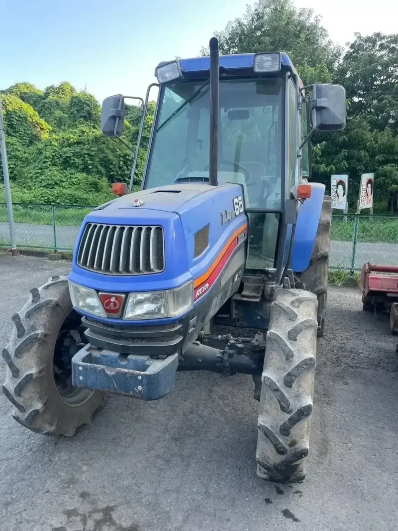 Трактор ISEKI TJ65, снимка 1 - Селскостопанска техника - 48546149