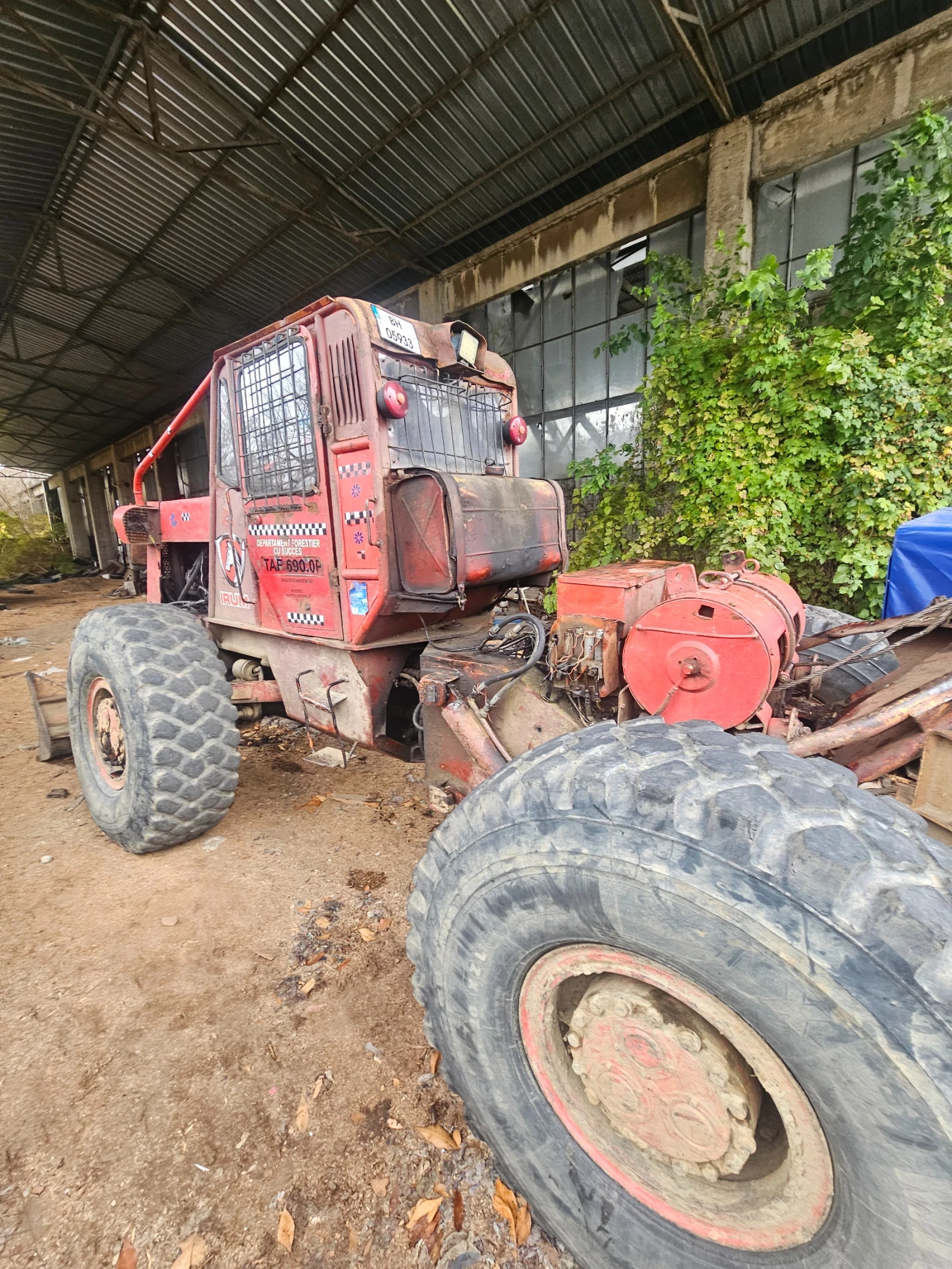Трактор Друга марка ТАФ - изображение 3