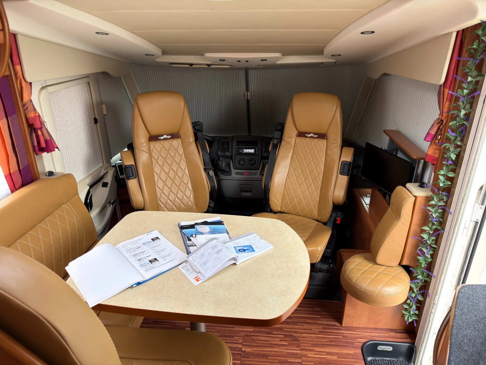 Кемпер Carthago Chic C-line I 4, 3, снимка 9 - Каравани и кемпери - 54528410