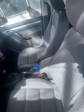 VW Touran - 2500 € / 4889.57 лв. - 49881875 2