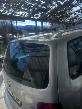 VW Touran - 2500 € / 4889.57 лв. - 49881875 7